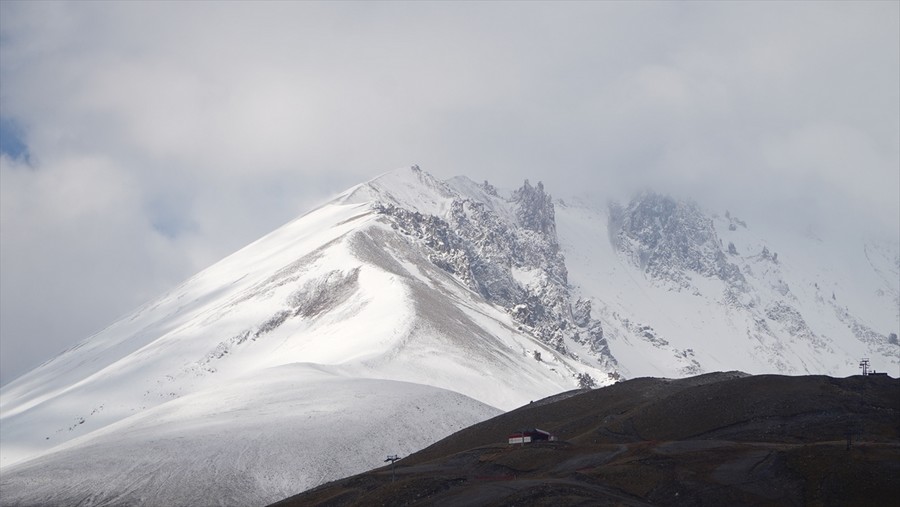 Erciyes'te kar 30 santimetreye ulaştı 