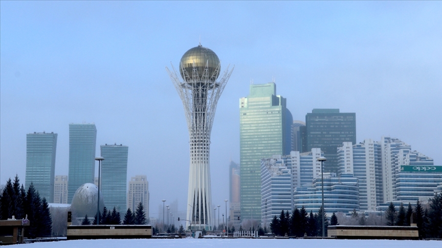  Kazakistan’da görsel bilgi ve işaretlerin Rusça zorunluluğu kaldırıldı