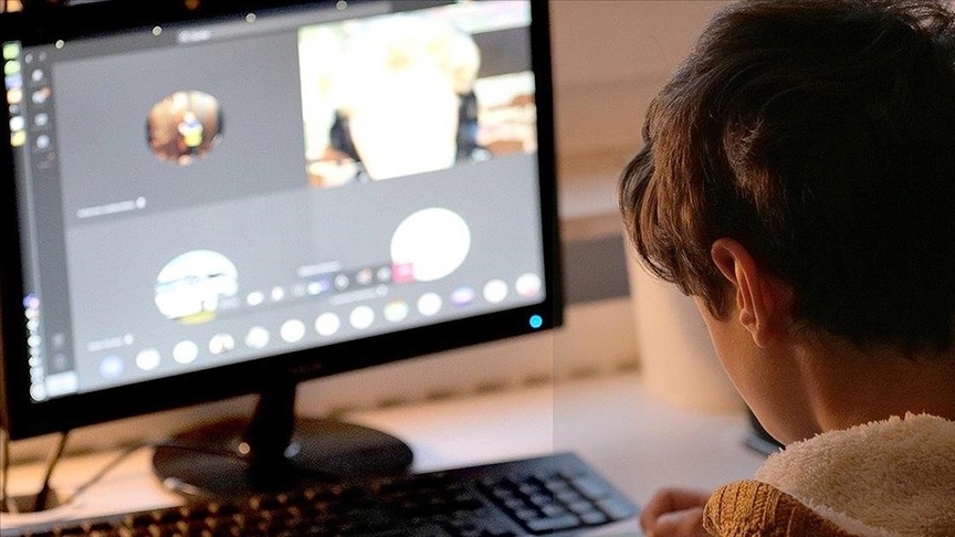 Ekran bağımlılığı ergenlerin beyninde değişime yol açıyor