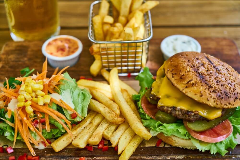 Fast food yiyecekler çocuk gelişimine etki ediyor 