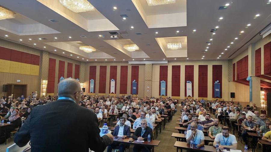 İstanbul Bağcılar'da Ufka Yolculuk Semineri