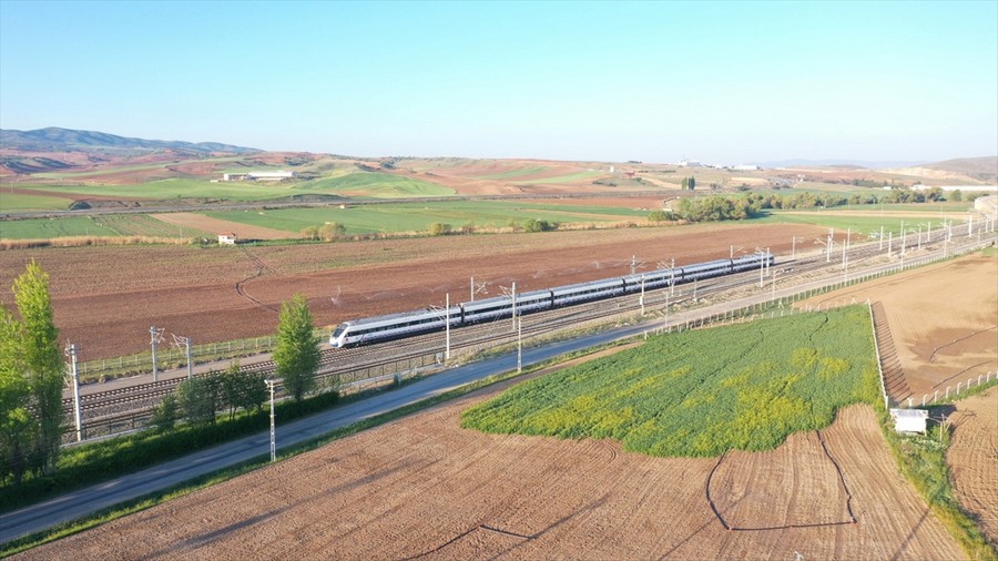 Ankara-Sivas YHT Hattı'nda çalışmalar hızlandı