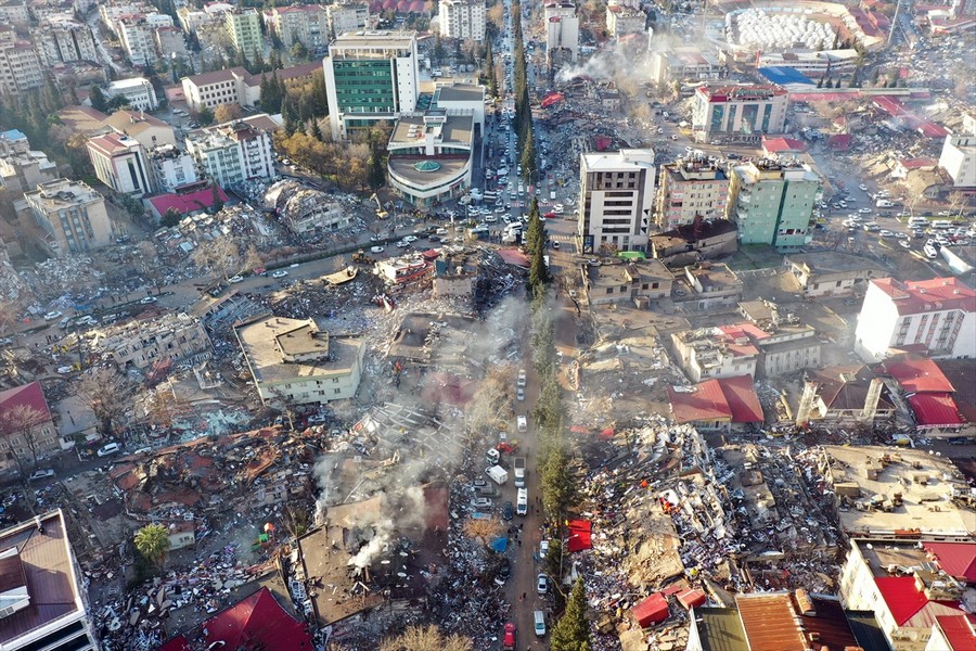 Deprem bölgesindeki çalışmalar