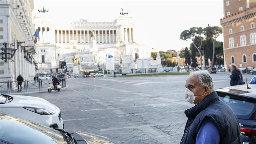 İtalya'da emekliler çalışan sayısını geçti