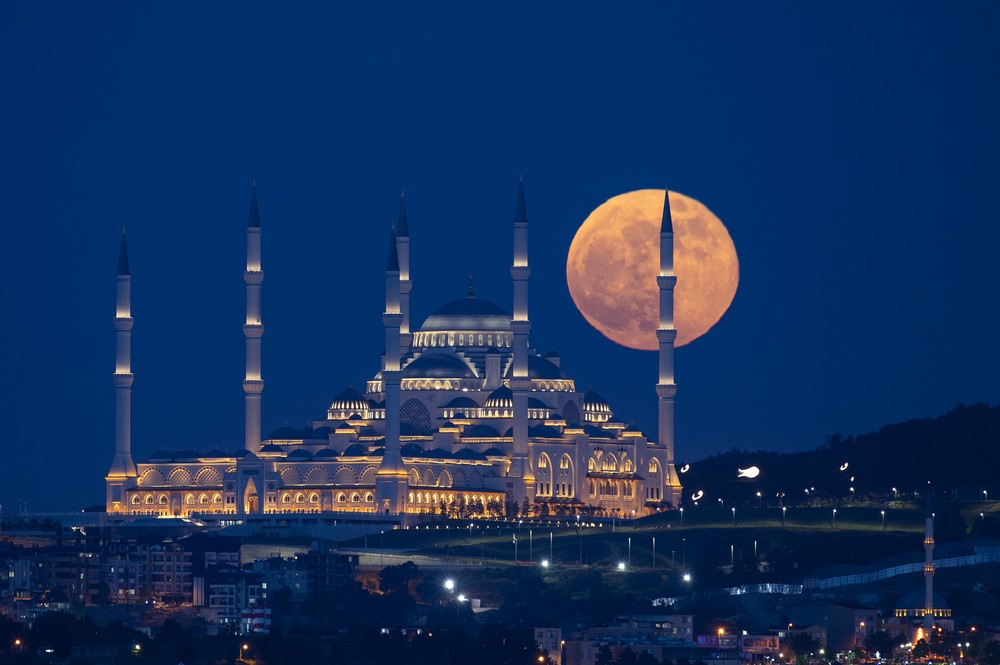 Süper ay böyle görüntülendi