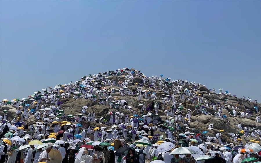 Hacı adayları Arafat‘ta 